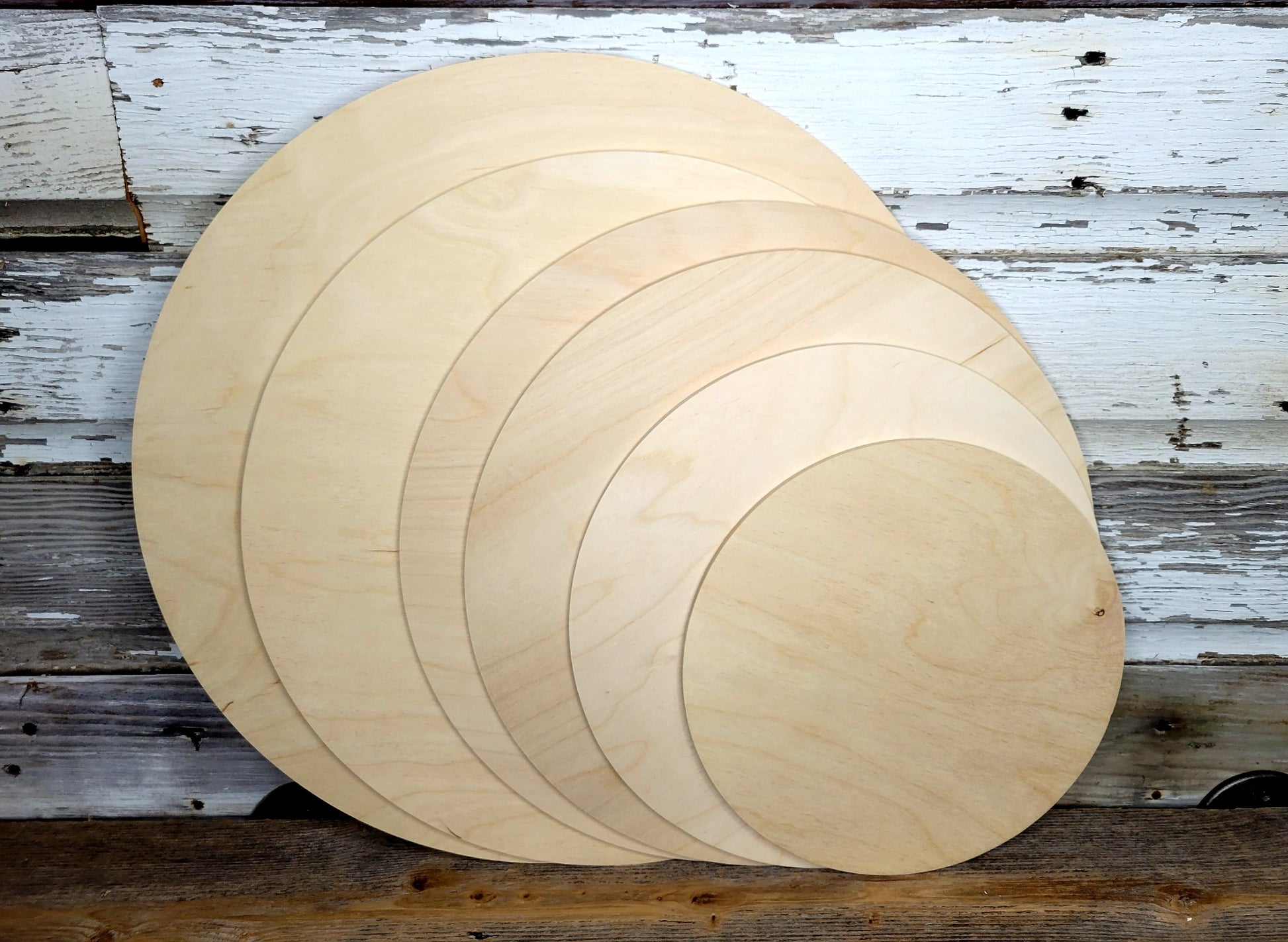 12 Pack 20 Inch Round Wood Circles for Crafts Unfinished Wood Circles  Natural Round Wood Discs Blank Round Wood Signs Cutouts for Door Hangers,  Door